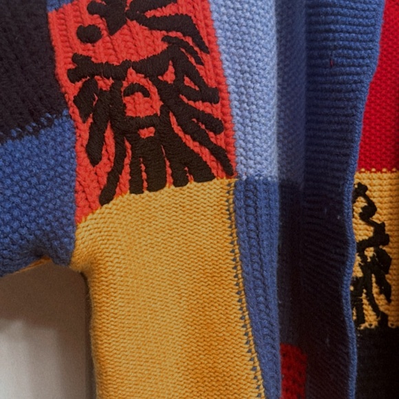 New Season Bape Knitted Sweater only worn ONCE - Picture 5 of 5